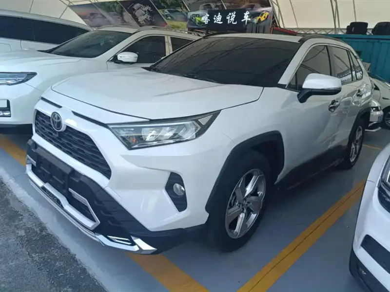 Toyota RAV4, 2021 — фото 1