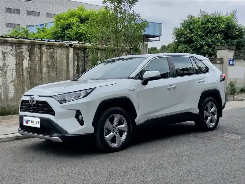 Toyota RAV4, 2022 — фото 1