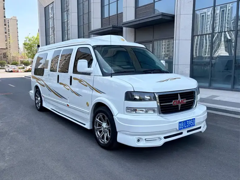 GMC Savana, 2012