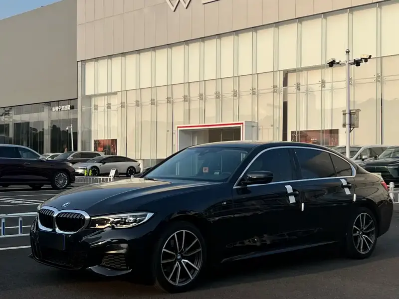BMW 3 Series, 2022