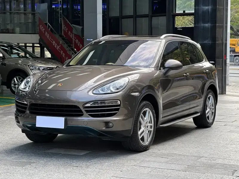 Porsche Cayenne, 2013