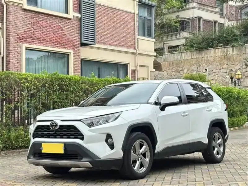 Toyota RAV4, 2023 — фото 1