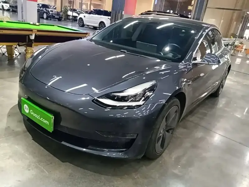 Tesla Model 3, 2020