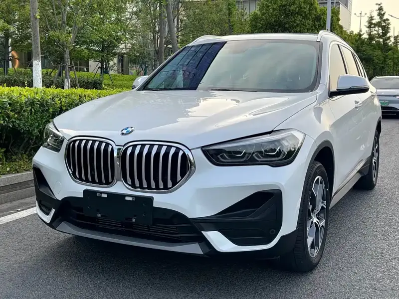 BMW X1, 2022 — фото 1