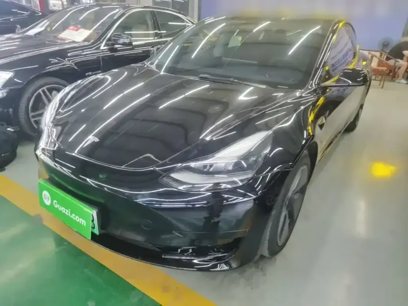 Tesla Model 3, 2021