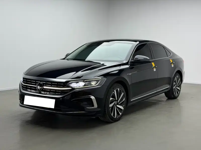 Volkswagen Passat, 2023