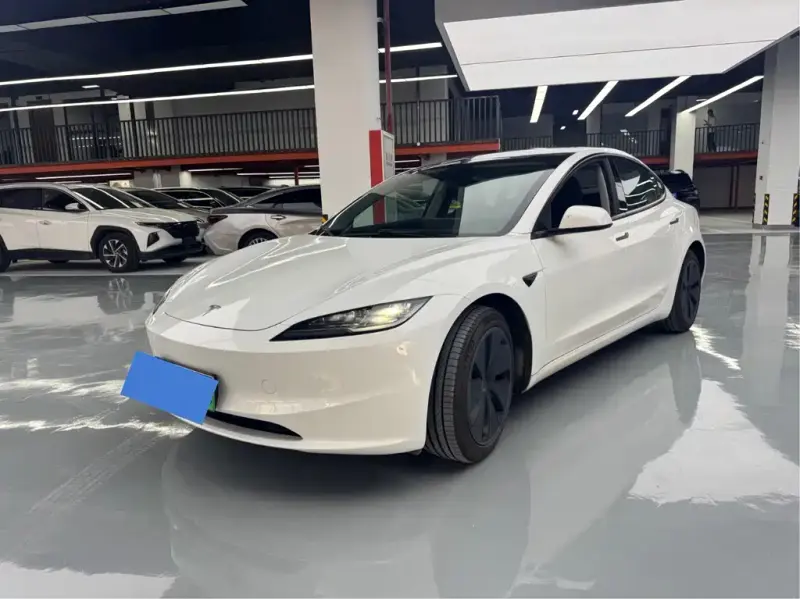 Tesla Model 3, 2024