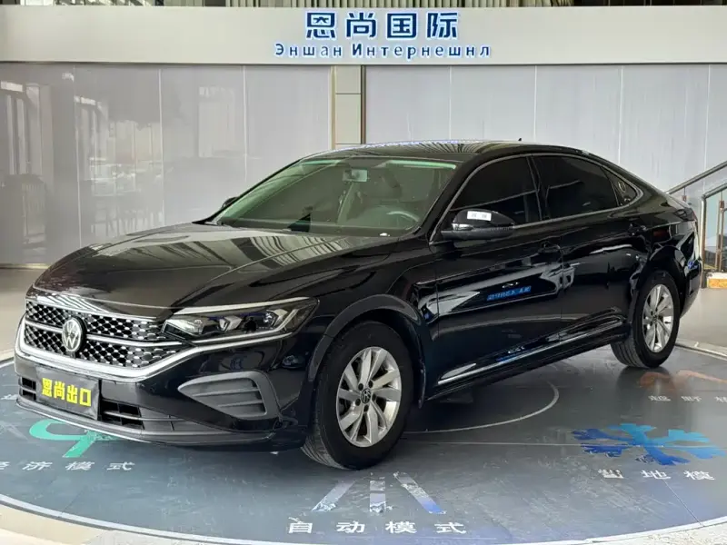 Volkswagen Passat, 2023
