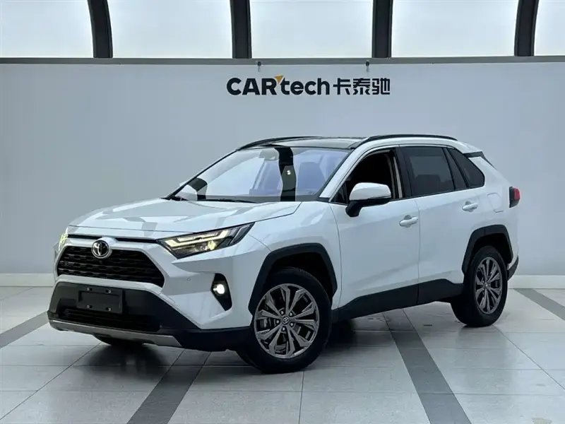 Toyota RAV4, 2024 — фото 1