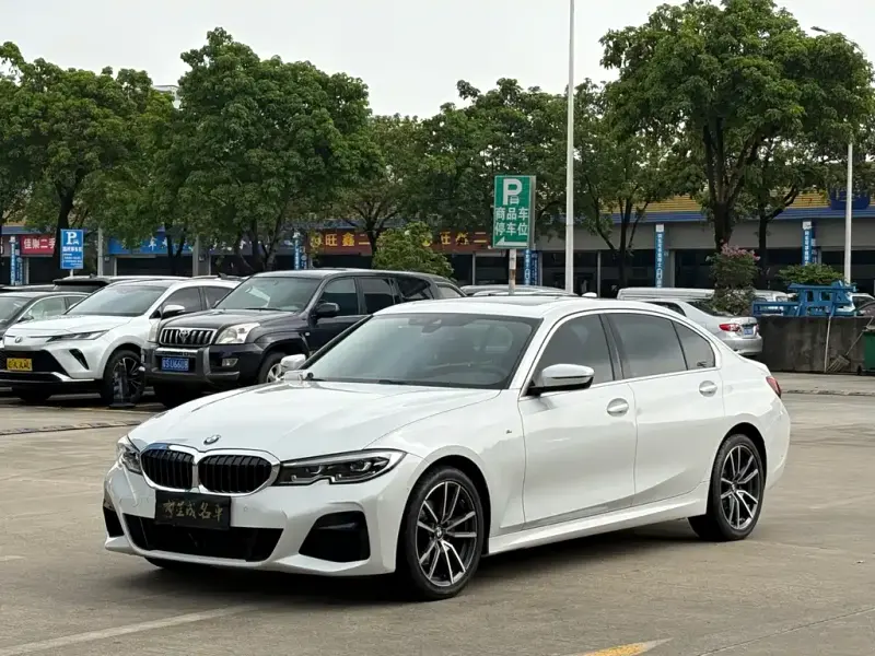 BMW 3 Series, 2021