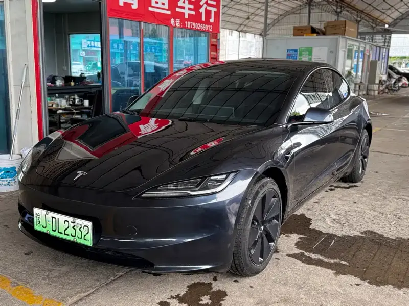 Tesla Model 3, 2024