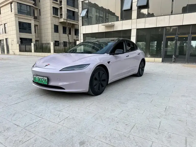 Tesla Model 3, 2024