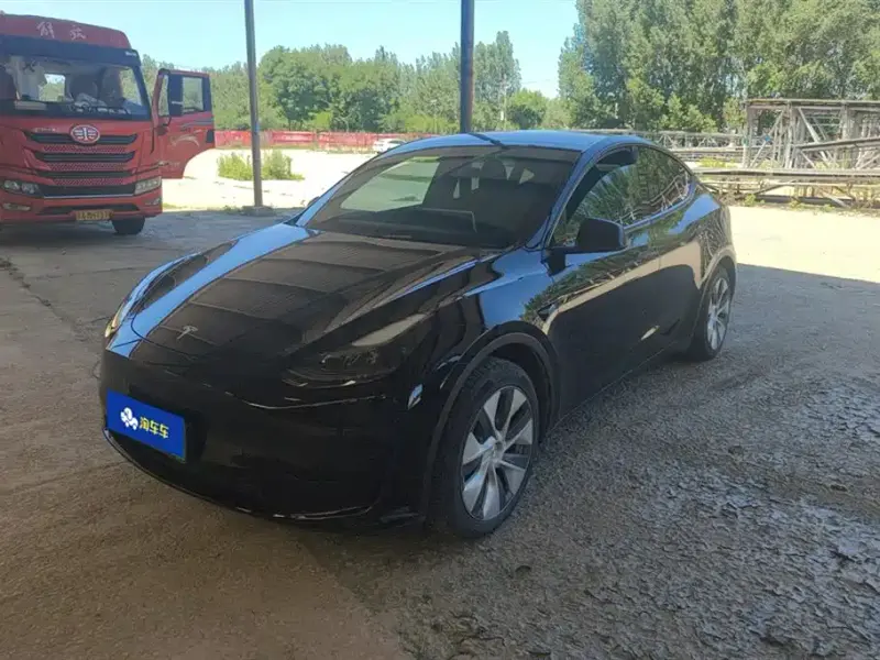 Tesla Model Y, 2023