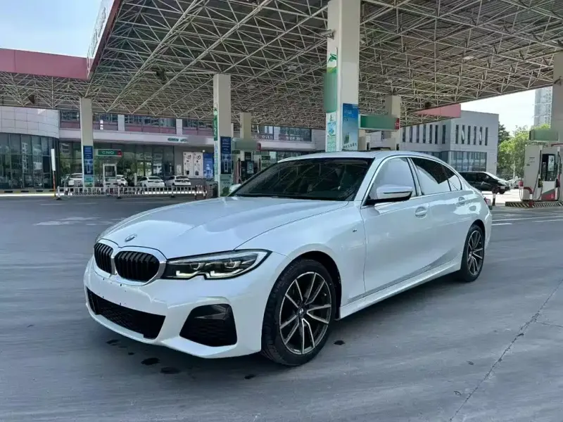 BMW 3 Series, 2022