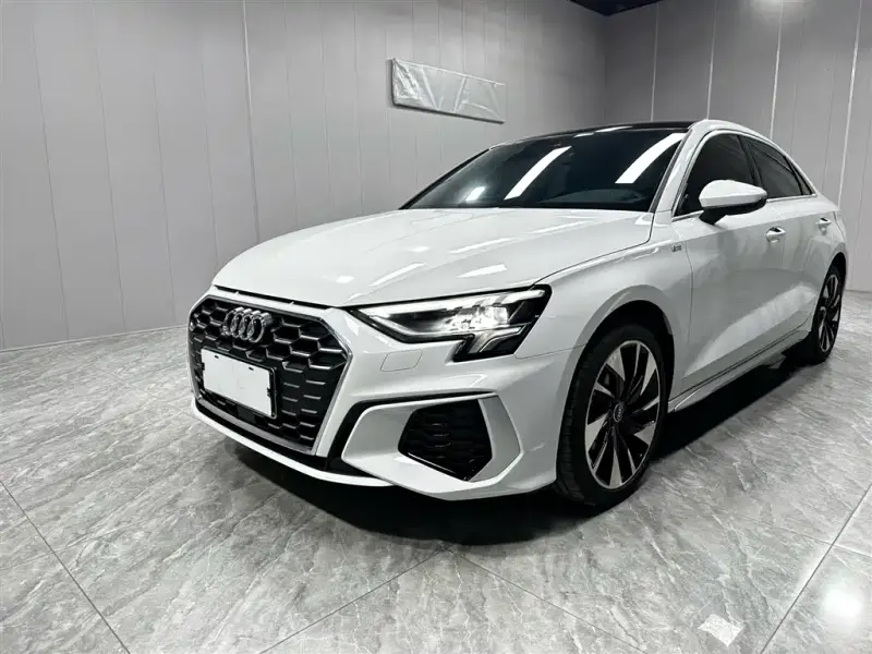 Audi A3, 2023 — фото 1