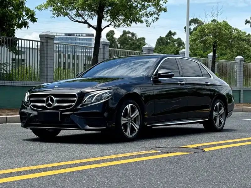 Mercedes-Benz E-Class, 2019 — фото 1