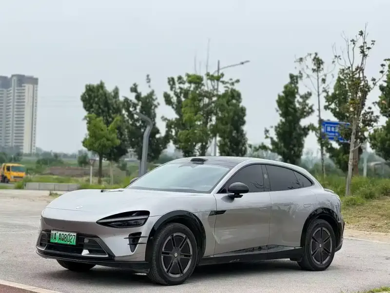 Xiaomi YU7, 2025