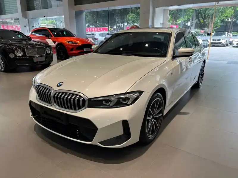 BMW 3 Series, 2022