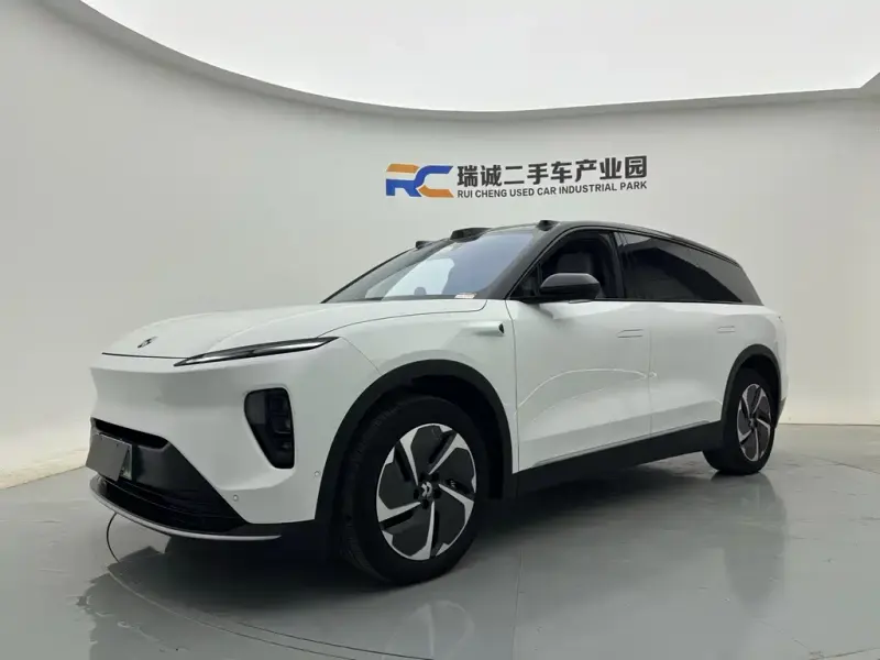 NIO ES8, 2023