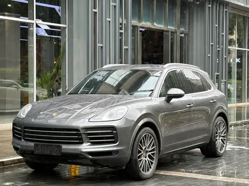 Porsche Cayenne, 2022