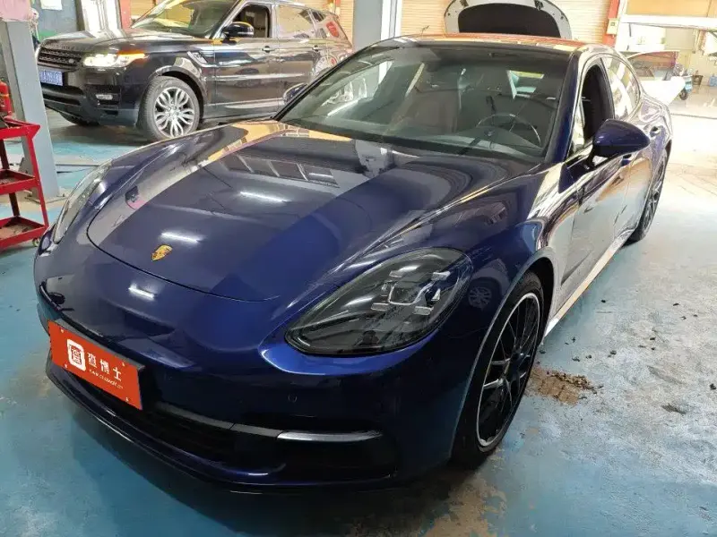 Porsche Panamera, 2021
