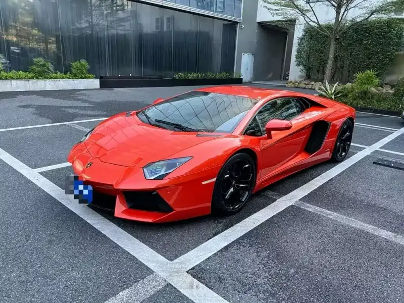 Lamborghini Aventador, 2012