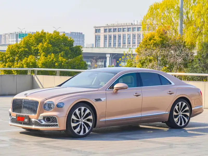 Bentley Flying Spur, 2023