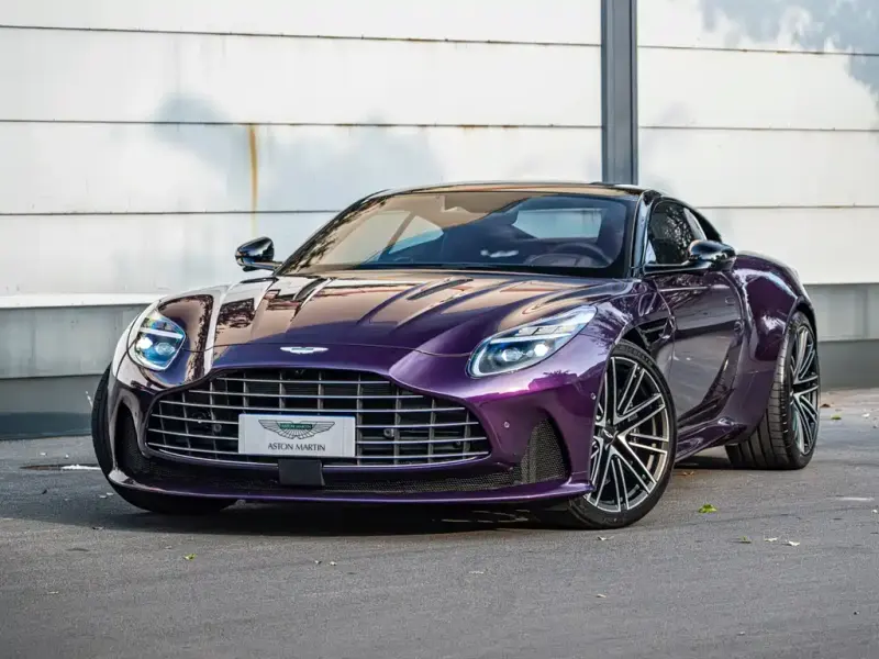 Aston Martin DB12, 2024