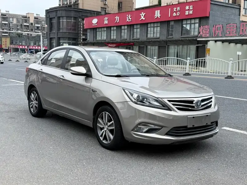 Changan Eado, 2016 — фото 1