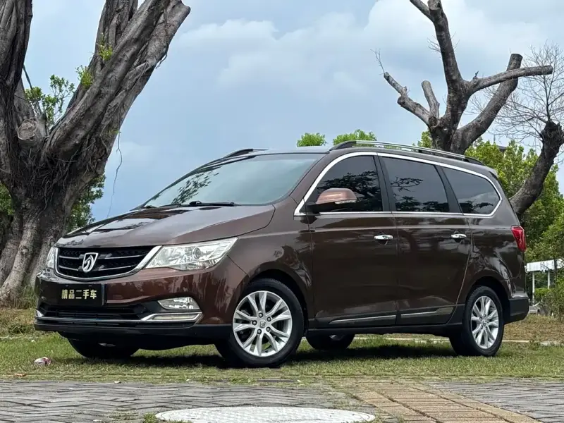 Baojun 730, 2017