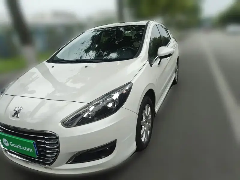 Peugeot 308, 2015