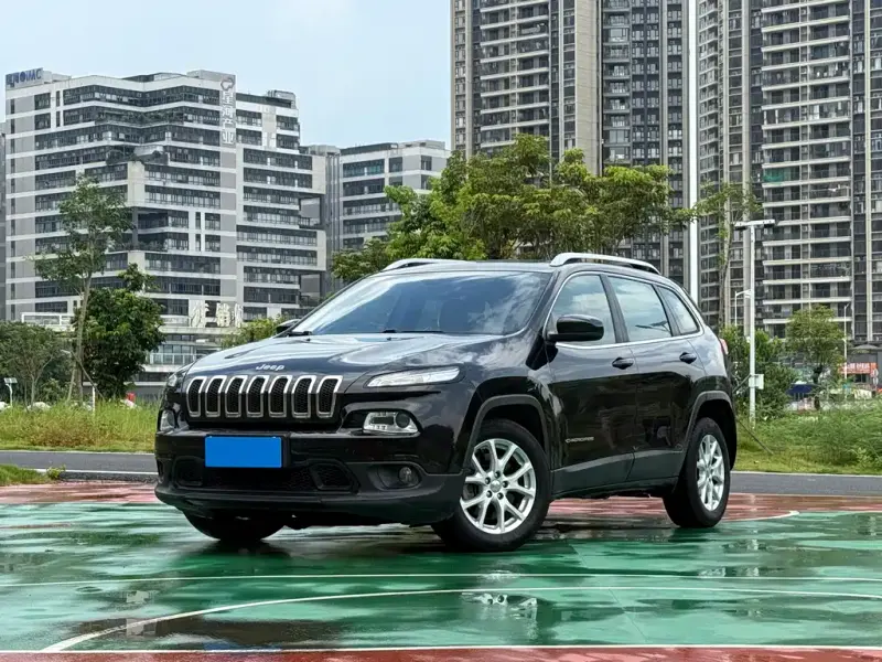Jeep Cherokee, 2016