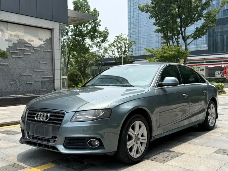 Audi A4L, 2011 — фото 1