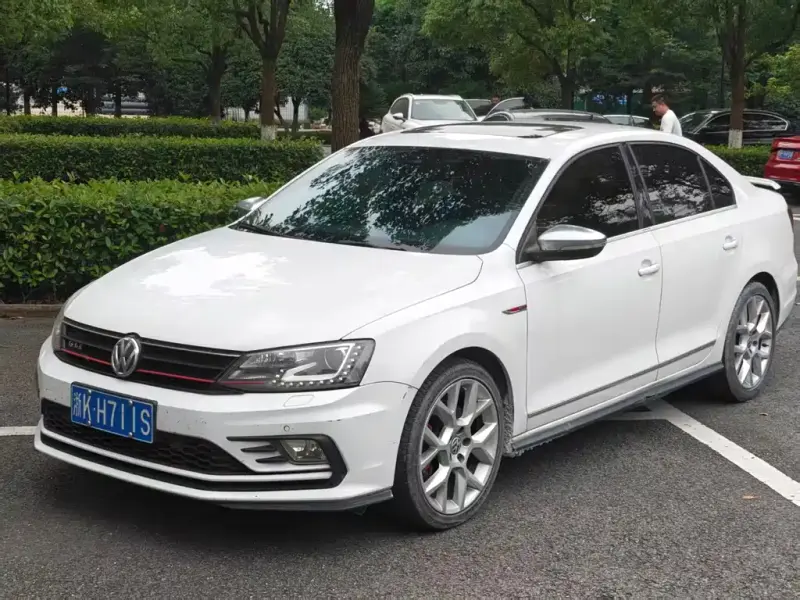 Volkswagen Sagitar, 2016