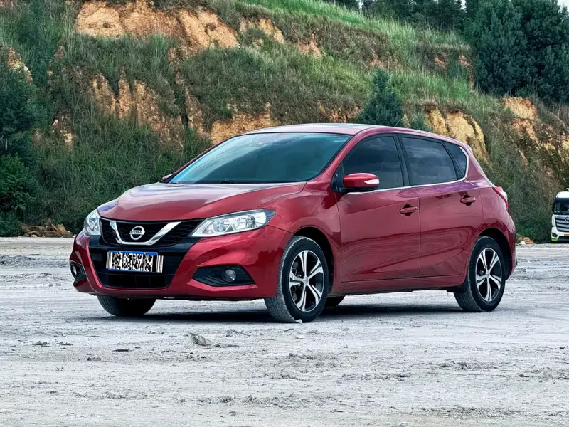 Nissan Tiida, 2016 — фото 1