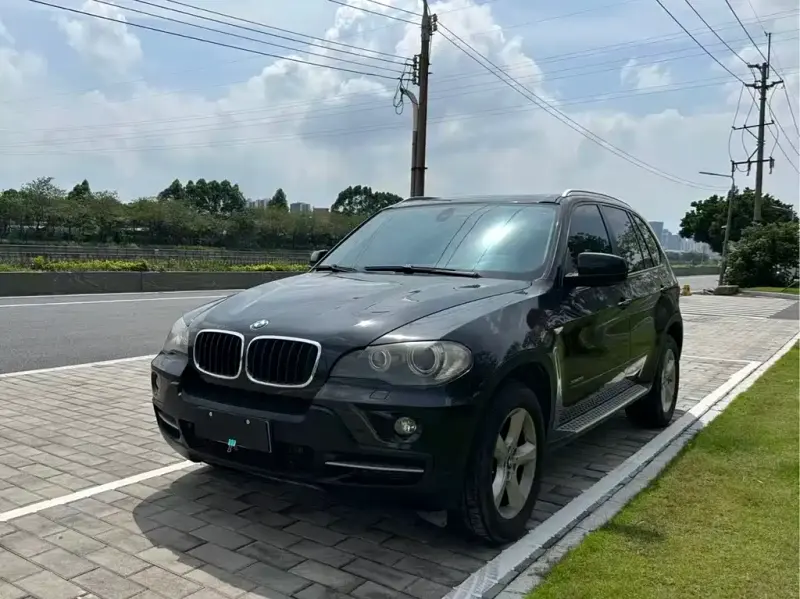 BMW X5 (Import), 2010