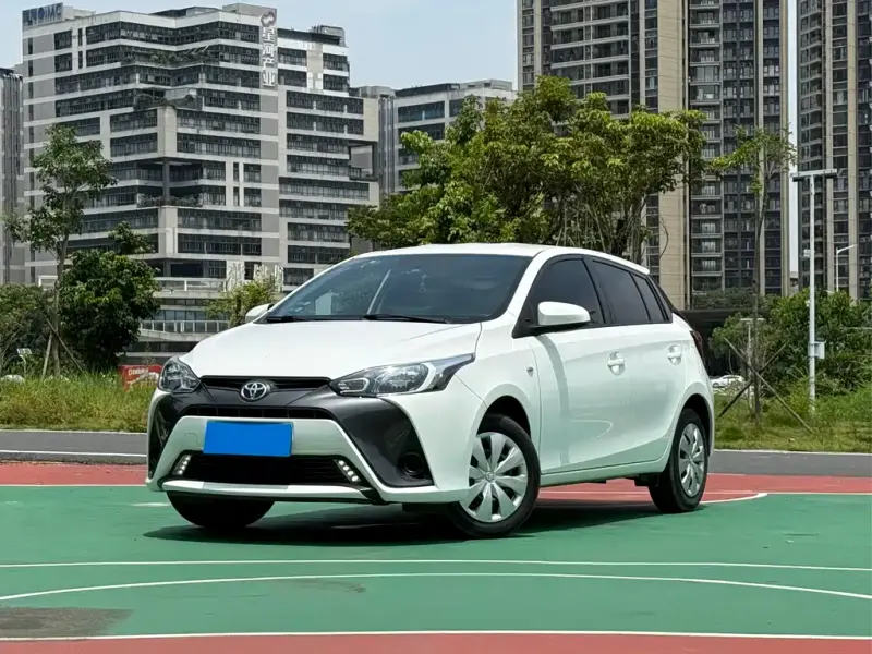 Toyota Yaris L, 2022