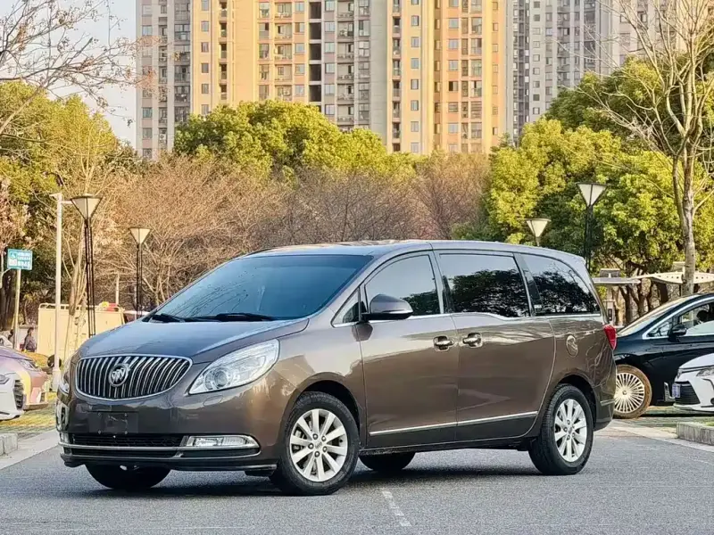 Buick GL8, 2016