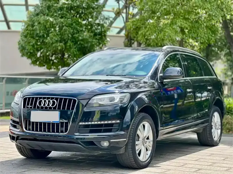 Audi Q7, 2010 — фото 1