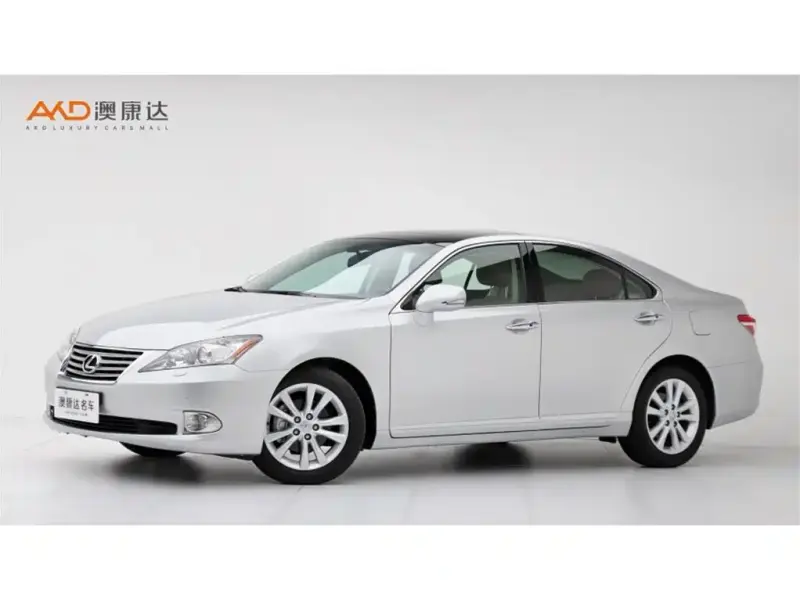 Lexus ES, 2011