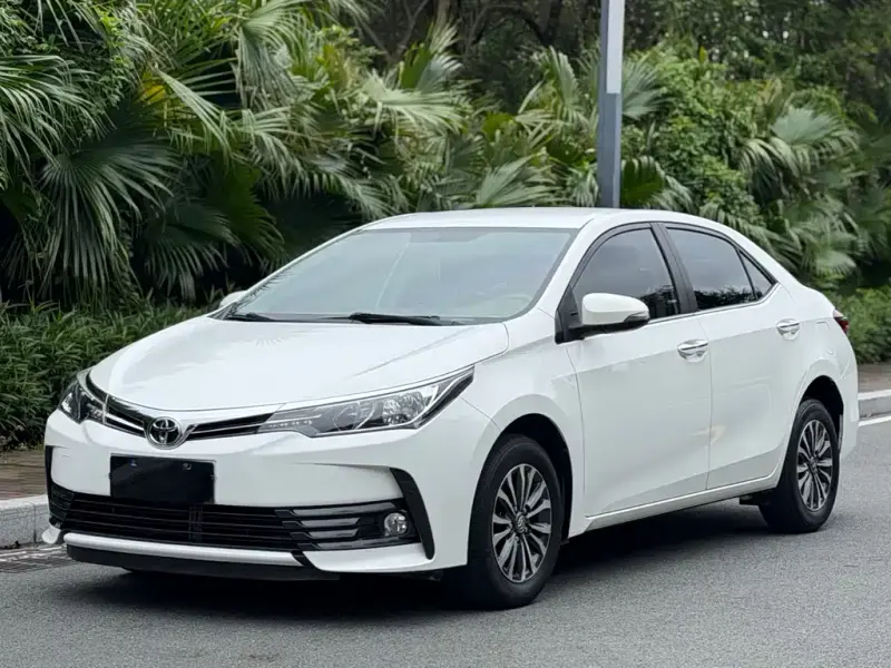 Toyota Corolla, 2019 — фото 1