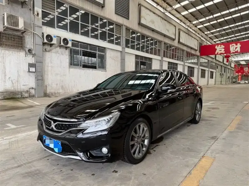 Toyota Reiz, 2015 — фото 1