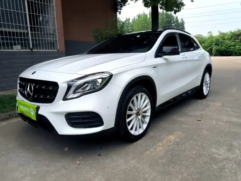 Mercedes-Benz GLA, 2018 — фото 1