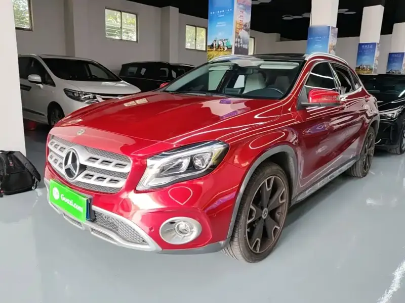 Mercedes-Benz GLA, 2017 — фото 1