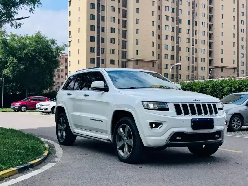 Jeep Grand Cherokee (Import), 2016