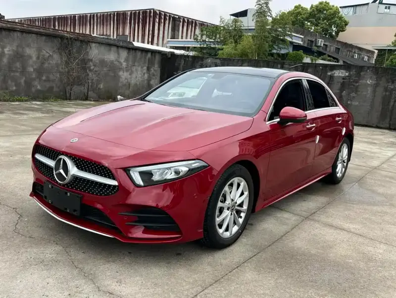 Mercedes-Benz A-Class, 2020 — фото 1