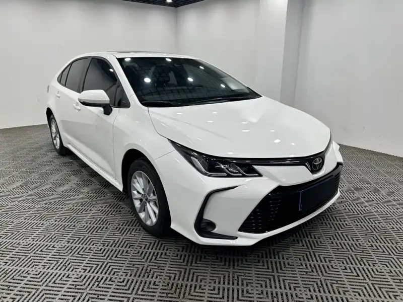 Toyota Corolla, 2022 — фото 1