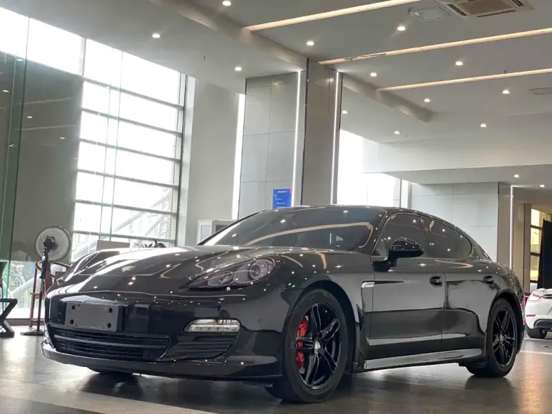Porsche Panamera, 2011