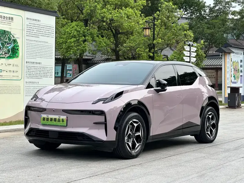 Zeekr X, 2025