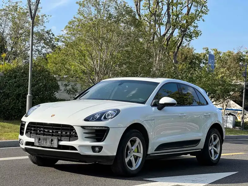 Porsche Macan, 2016